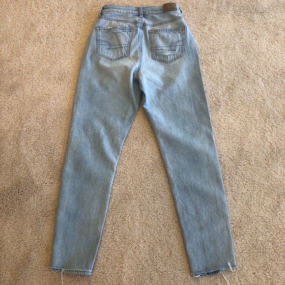 American Eagle Hi-Rise Mom Jeans - Picture 5 of 5